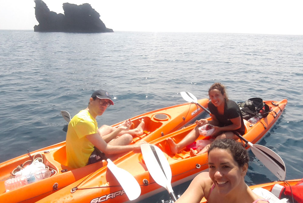 Tour Castello Aragonese in kayak