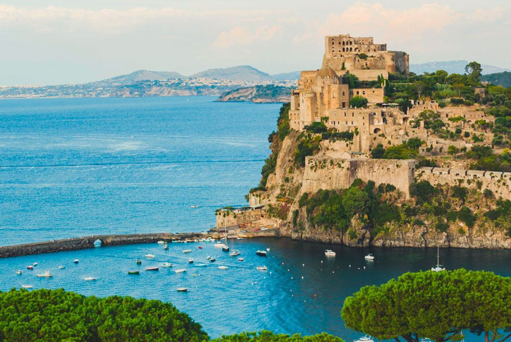 Castello_aragonese_snorkeling